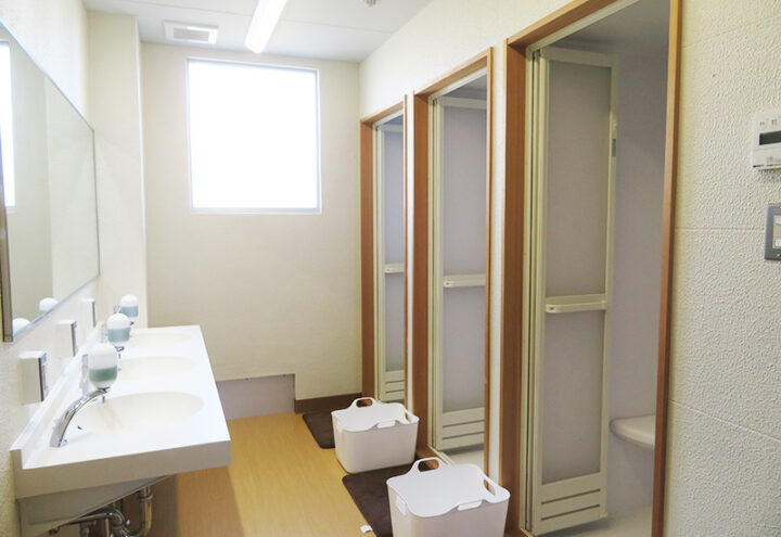 管理棟シャワー室