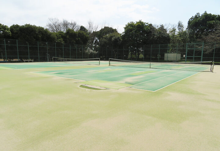テニスコート